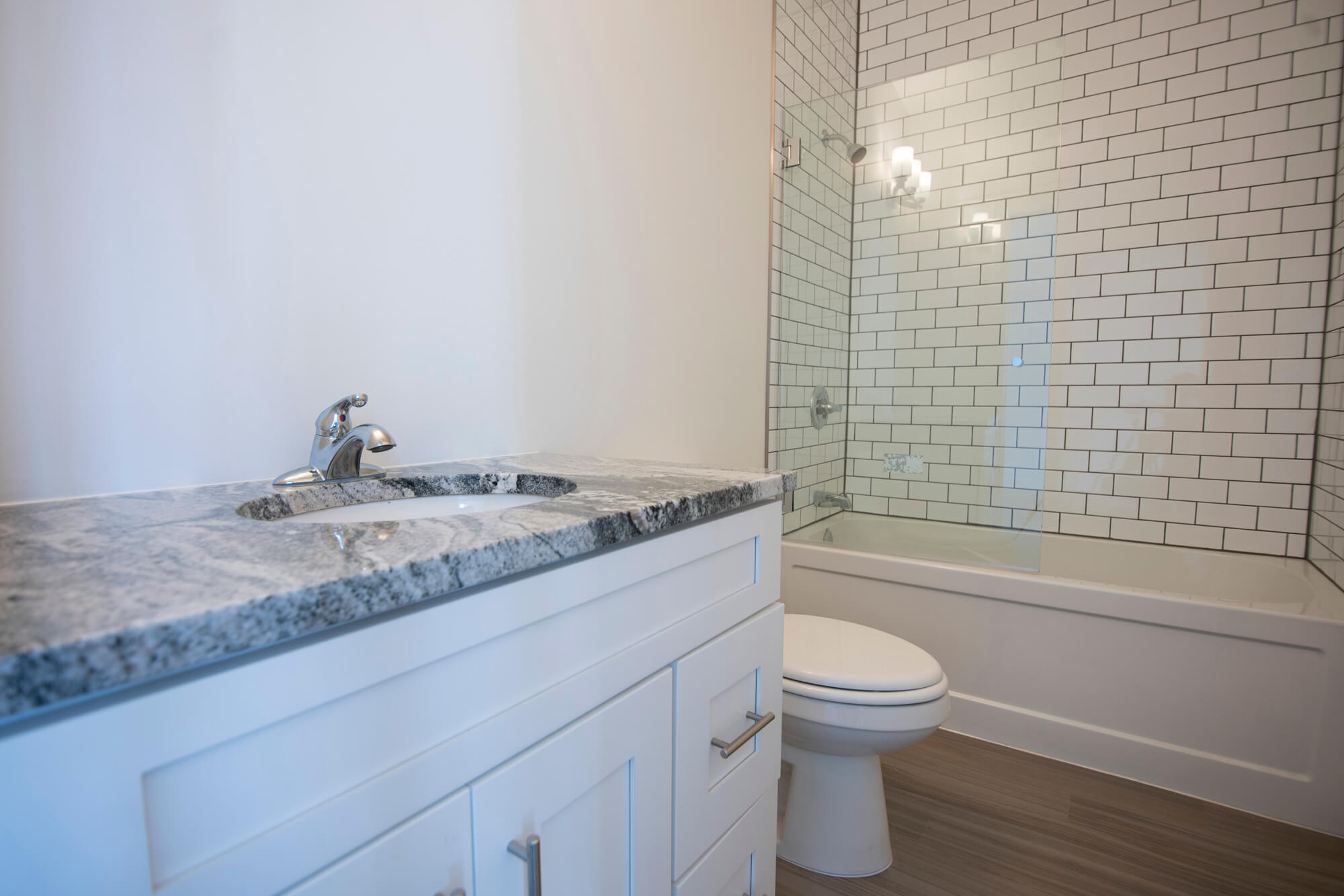 HillcrestCondosbathroomthunderbay The Hillcrest Condos