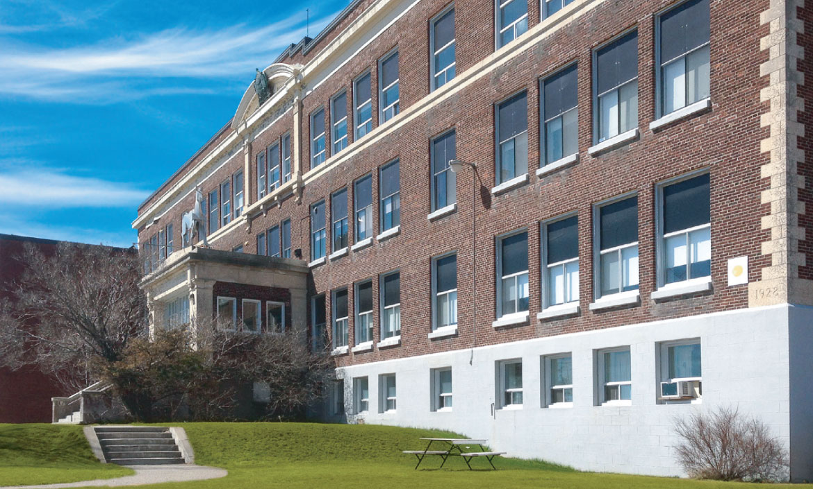 hillcrestcondosthunderbayexterior The Hillcrest Condos